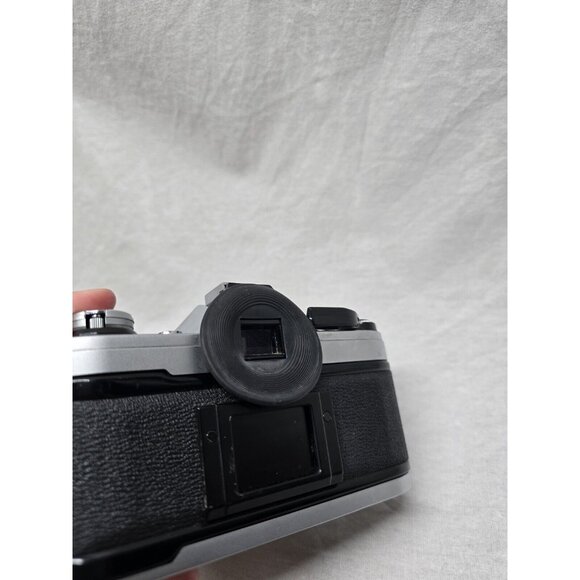 Canon AE-1 35mm Film Camera Canon 50mm Lens- NOT TESTED - Picture 15 of 16